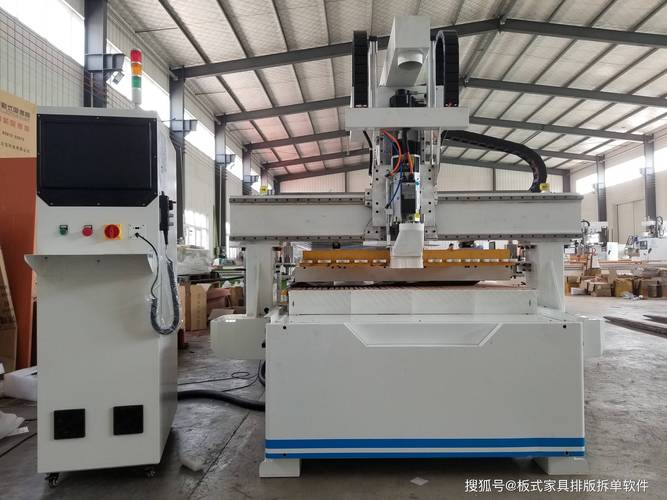 全屋定制家具智能生产线设备解析与应用